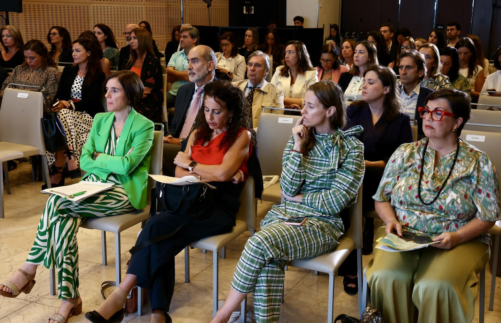 Mujeres liderando nuevos retos en las estrategias para el progreso en la salud