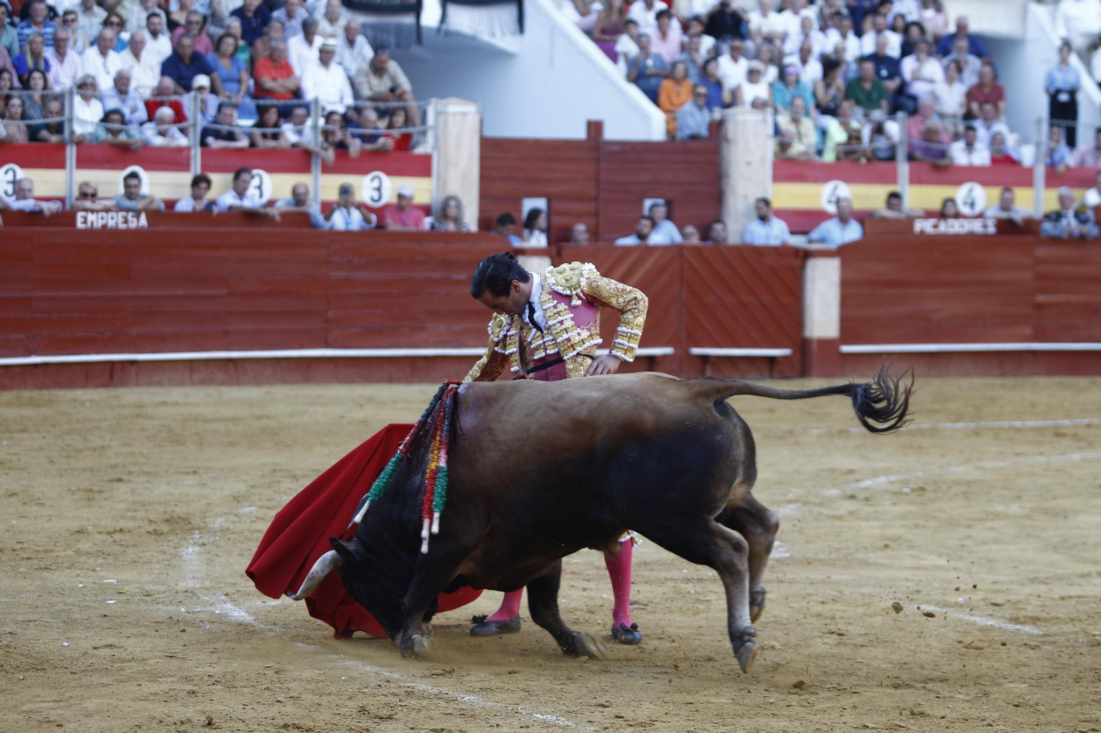 Las mejores imágenes de los toreros Fortes, Juan Ortega y David de Miranda en la Feria de Almería 2025