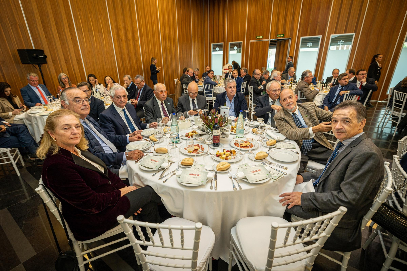 Las imágenes de la entrega del premio Federico Joly al abogado Pedro Pérez-Llorca Zamora