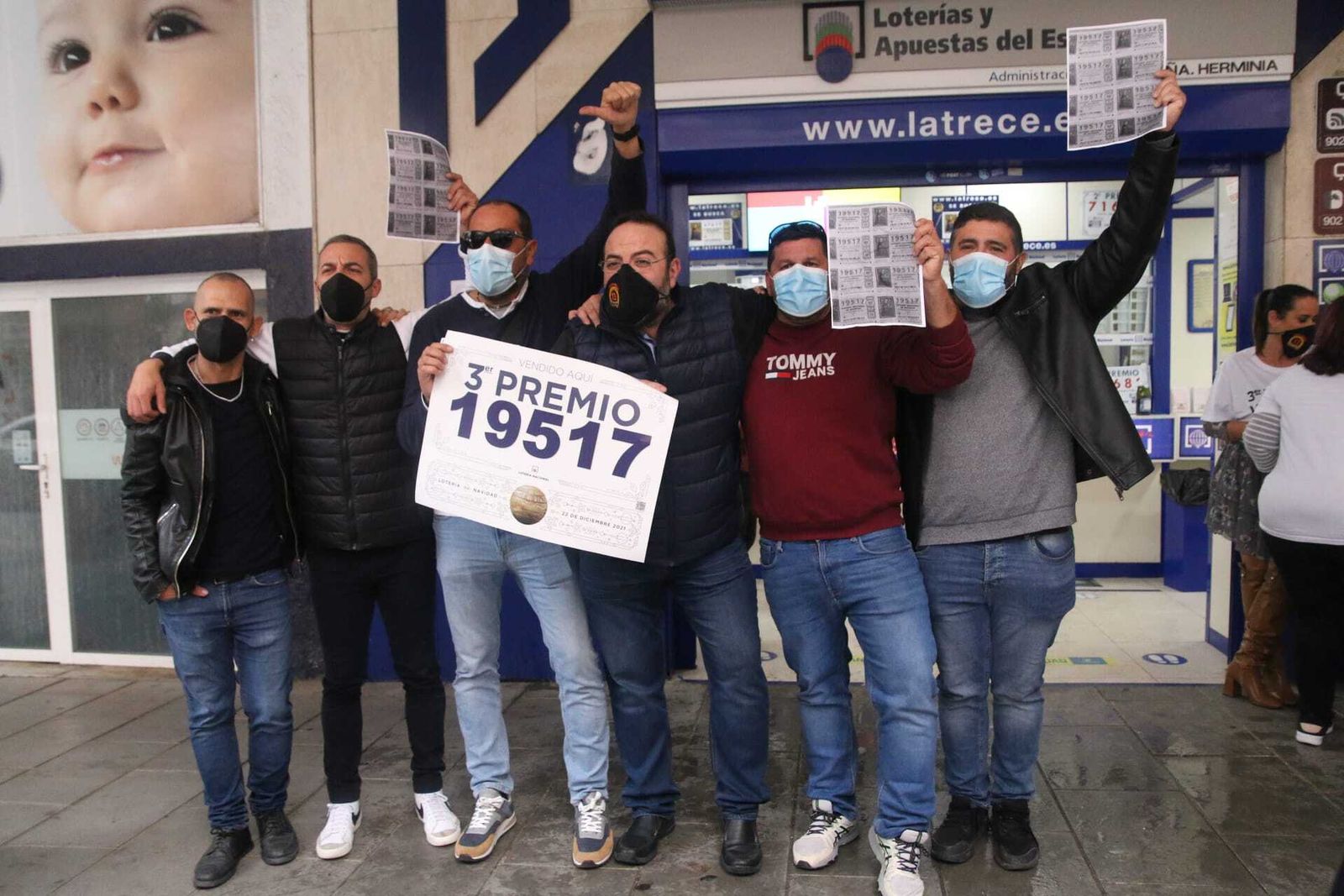 Agentes de la Guardia Civil de Almería, premiados con el tercer premio