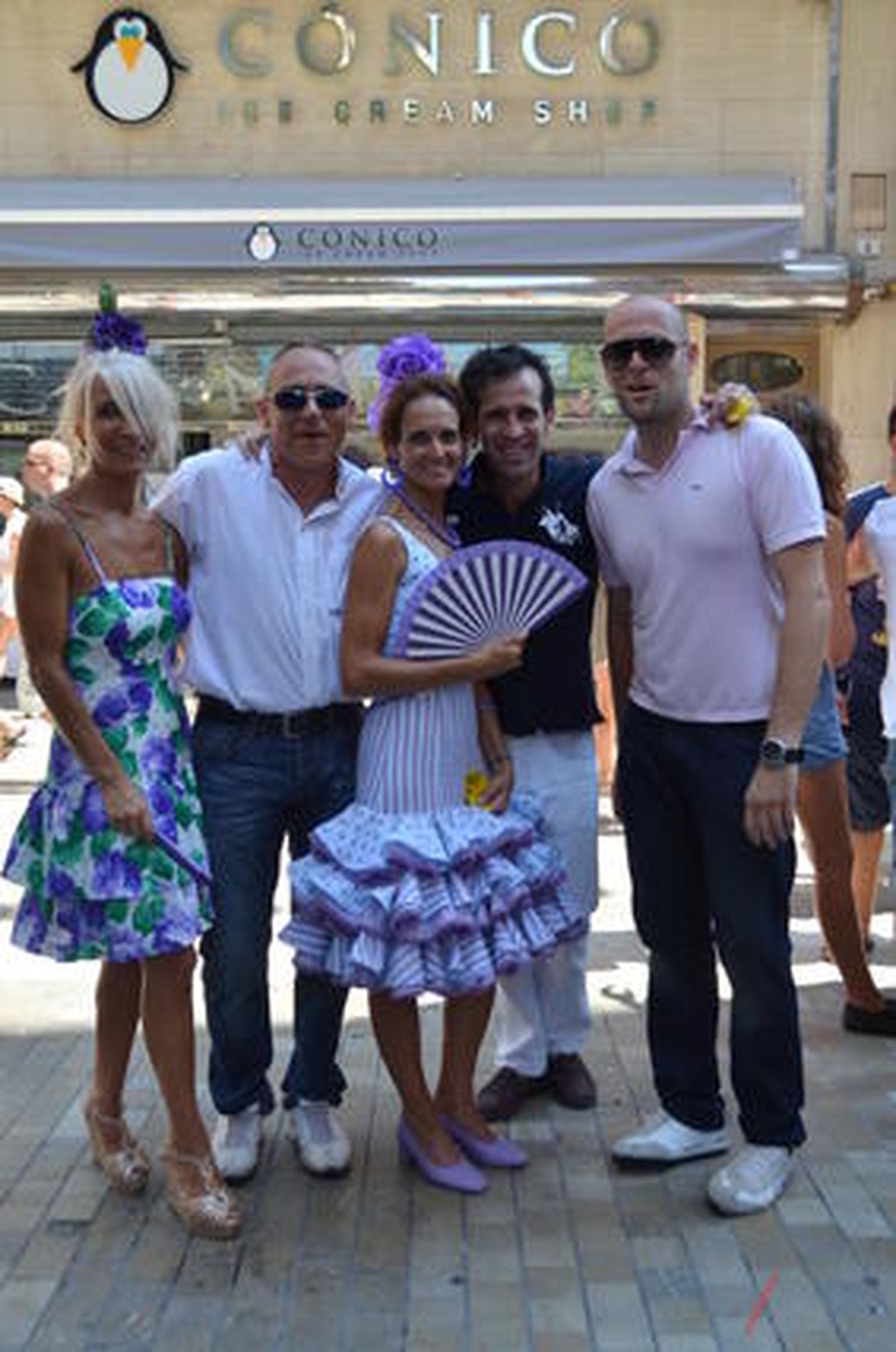 Jolgorio en el Real y en el centro

Foto: Marta González / Javier Albiñana