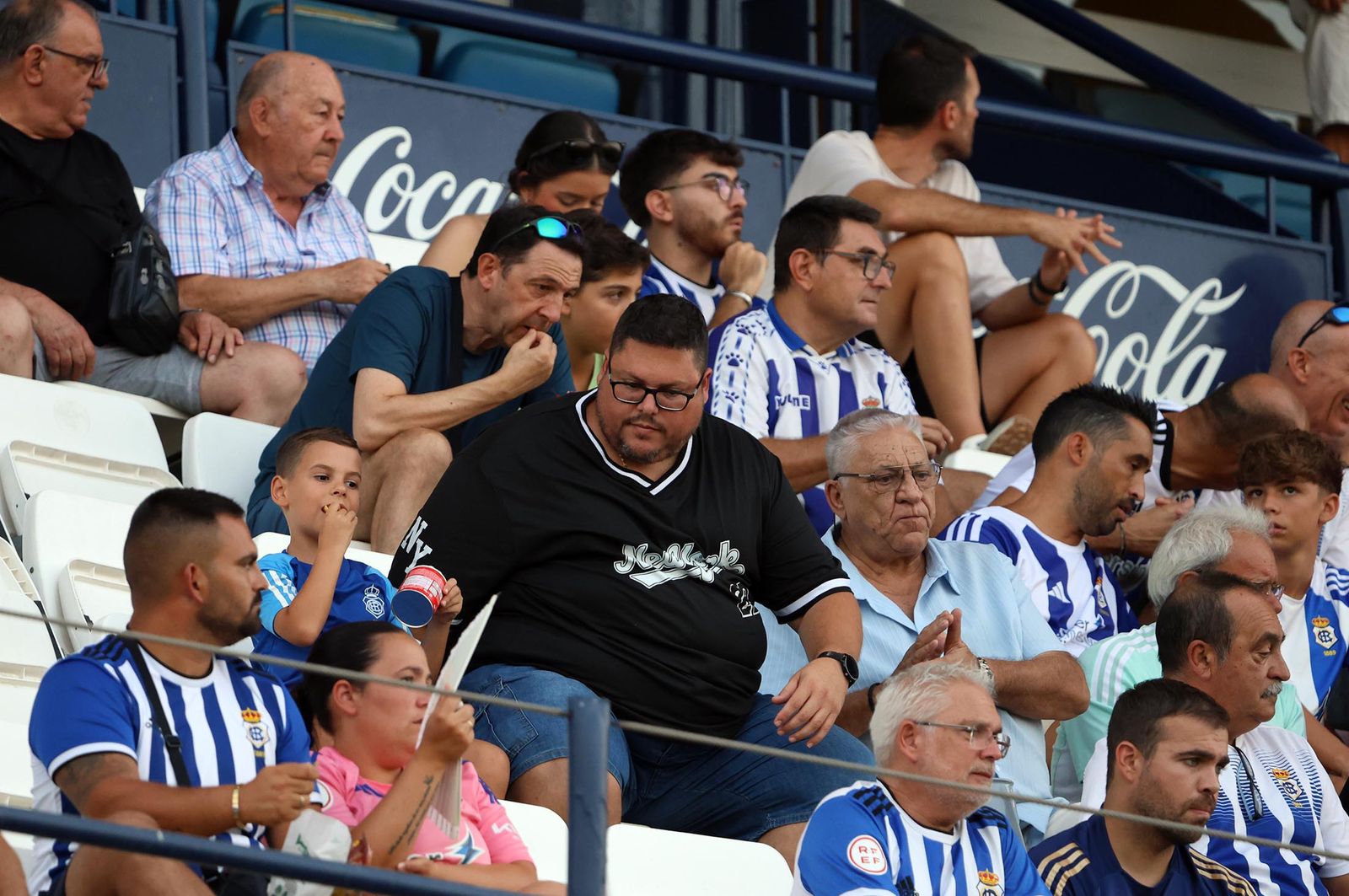 Búscate en las gradas del estadio en la celebración del Trofeo Colombino