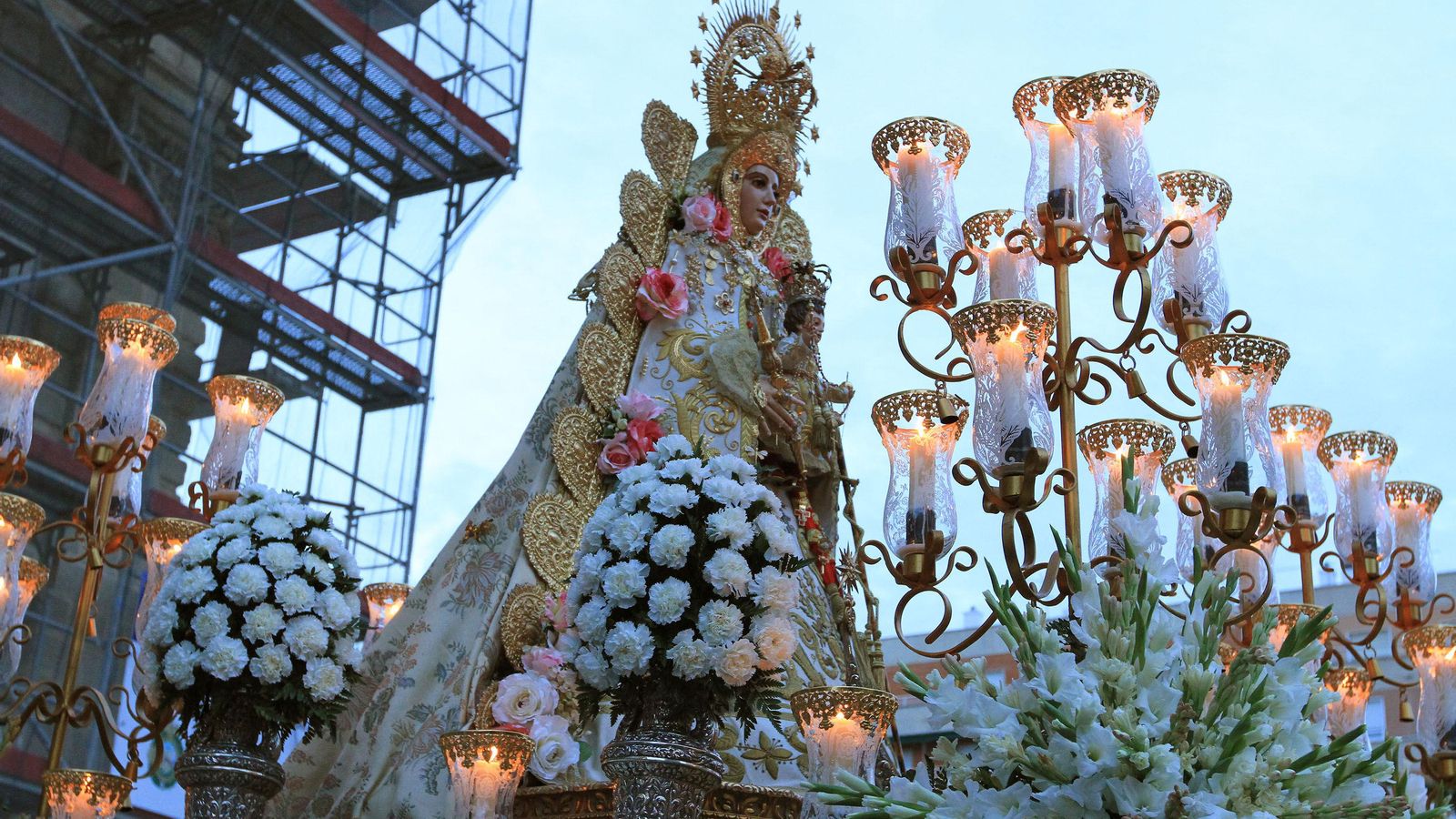 La Virgen del Rocío de la parroquia de San José. La Virgen del Rocío de la parroquia de San José.