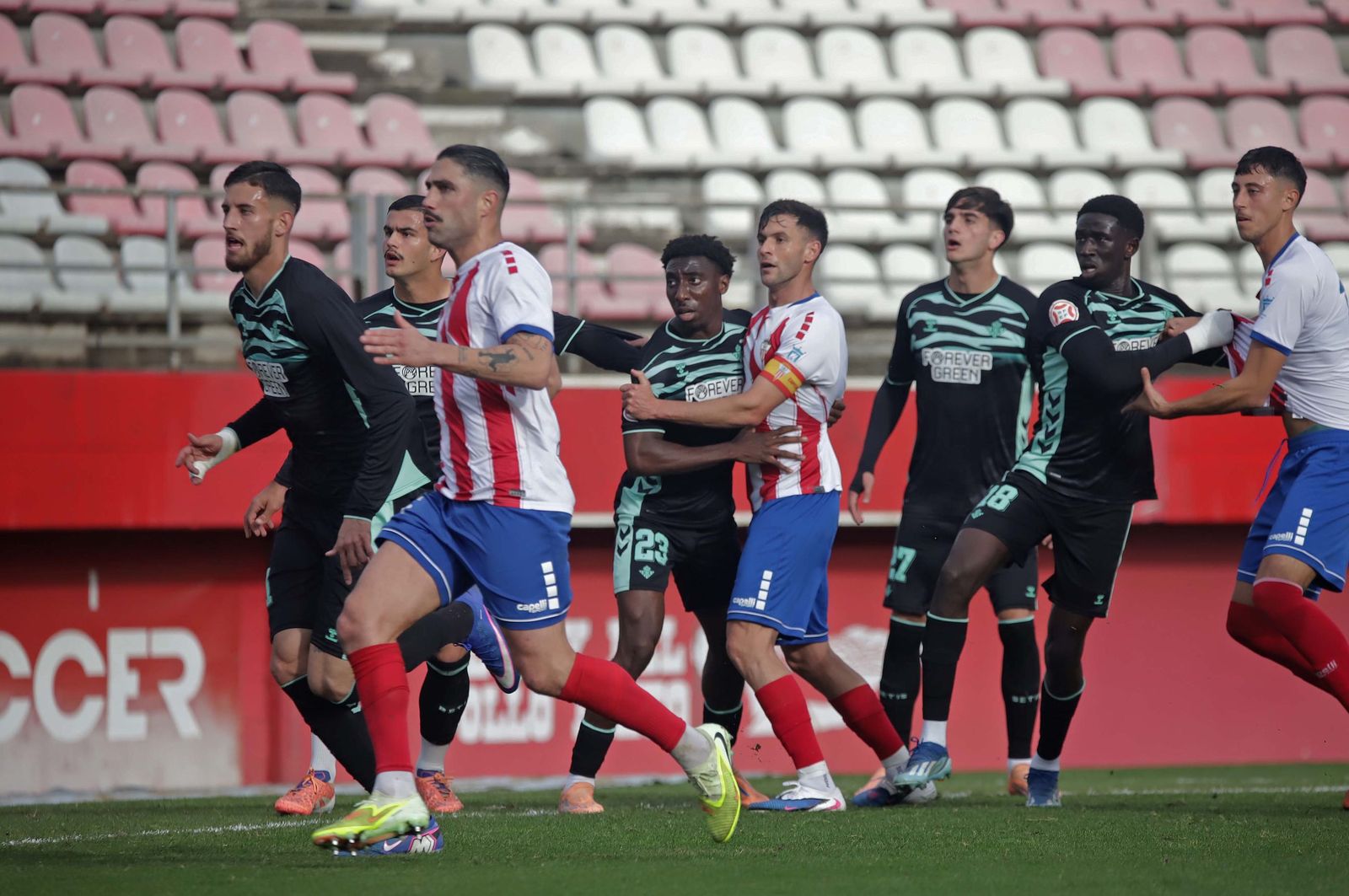 Las mejores fotos del Algeciras - Betis Deportivo de Primera Federación