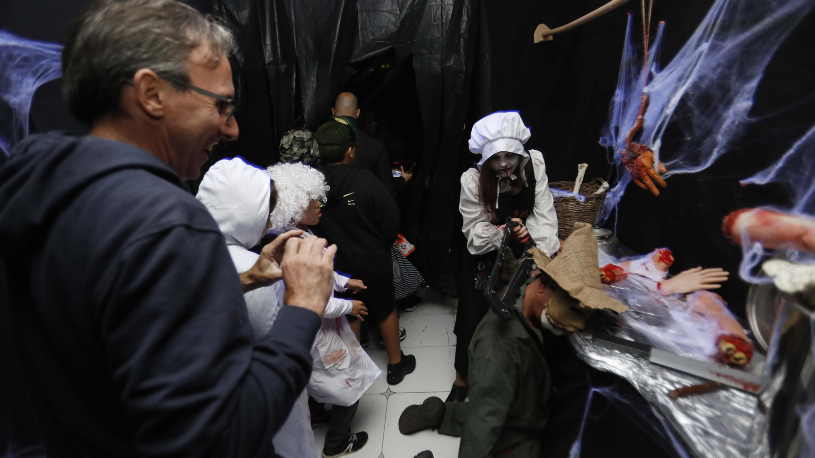 La noche de Halloween en la casa del terror