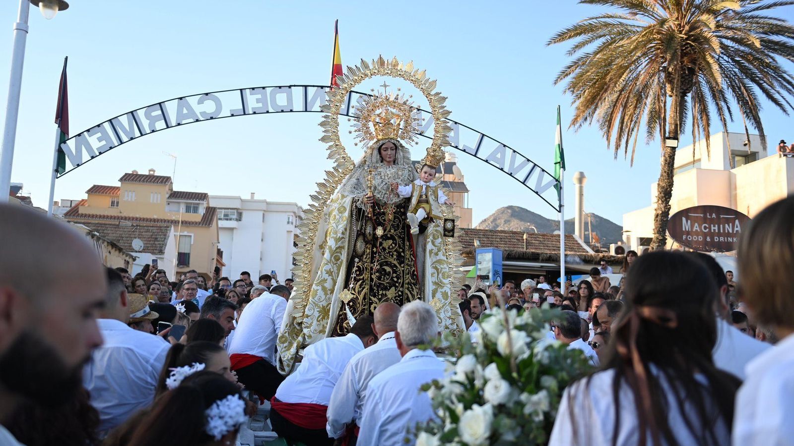 La imagen llega a las playas de Pedregalejo