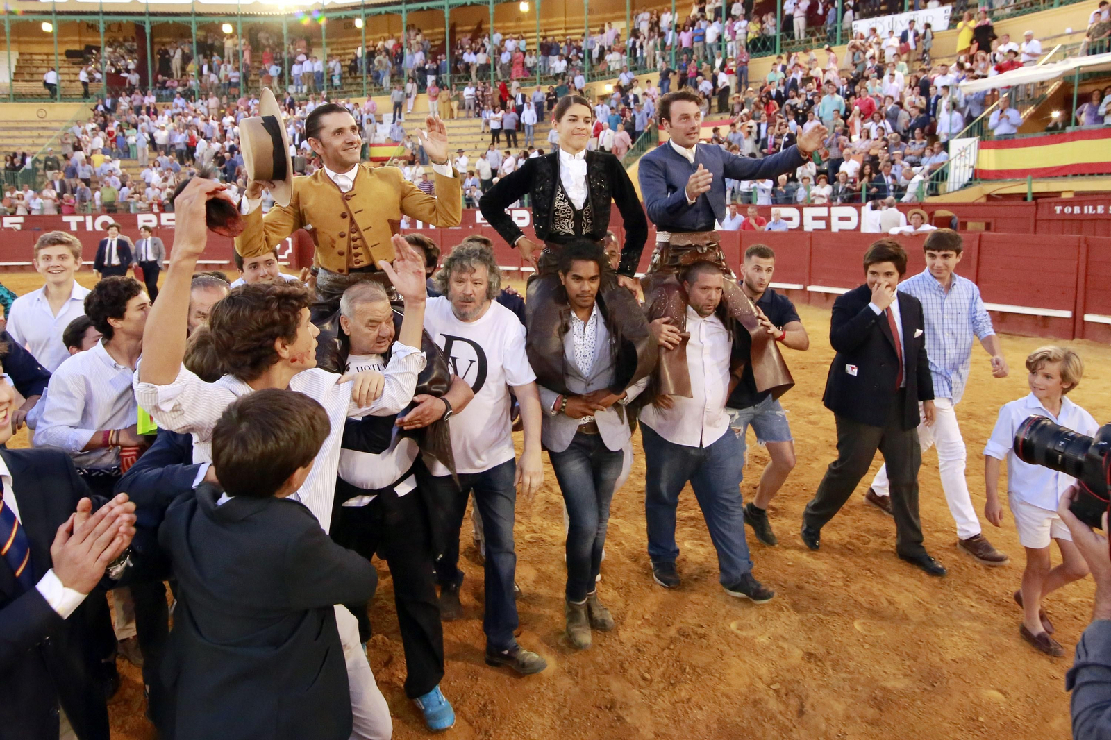 Corrida de Rejones en la plaza de Toros de Jerez