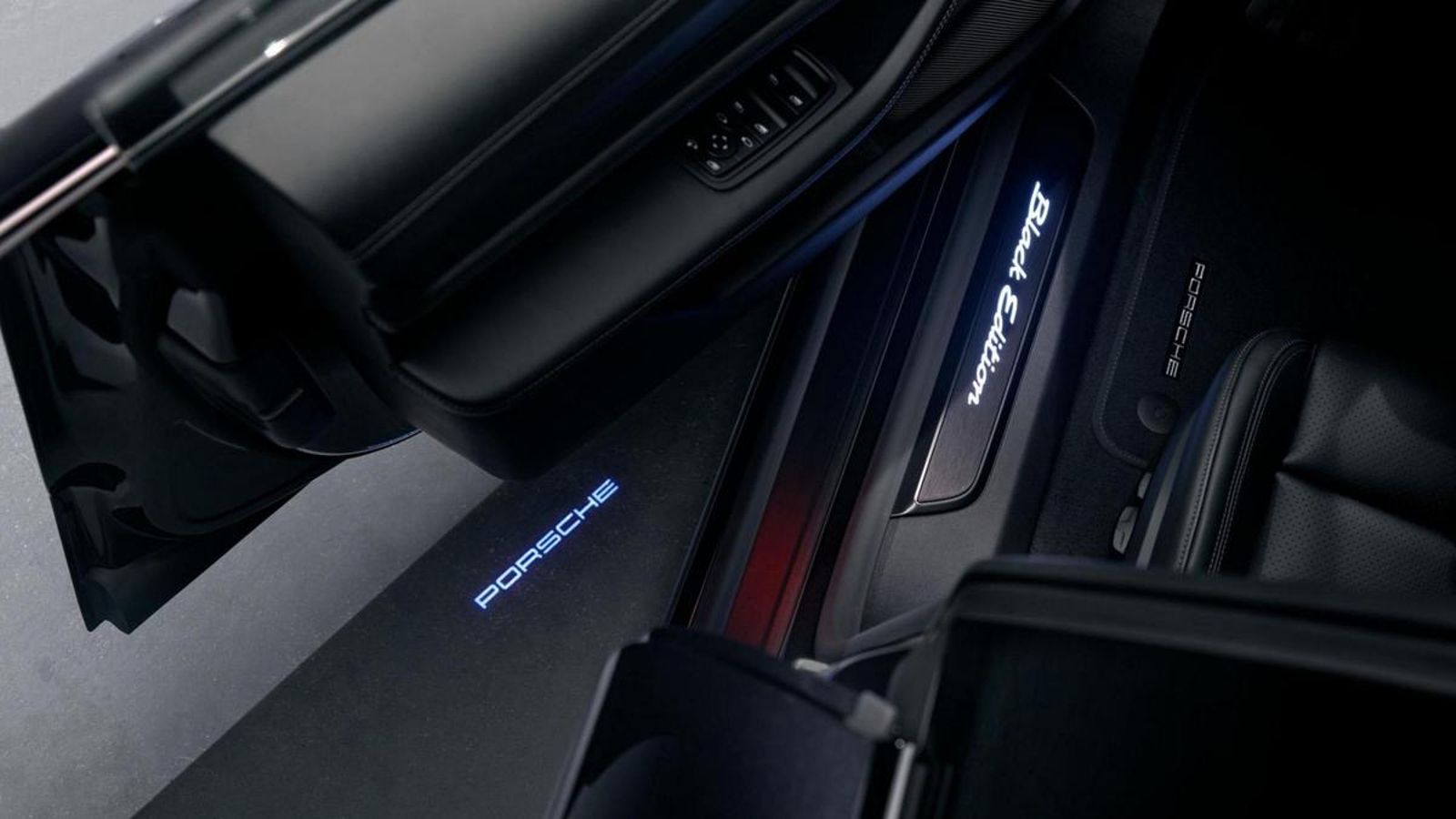 Al tratarse de una edición especial, el comprador puede elegir cualquier color de la linea Sombras sin coste adicional, si bien su coche incorporará todos los elementos característicos de estos Black Edition.