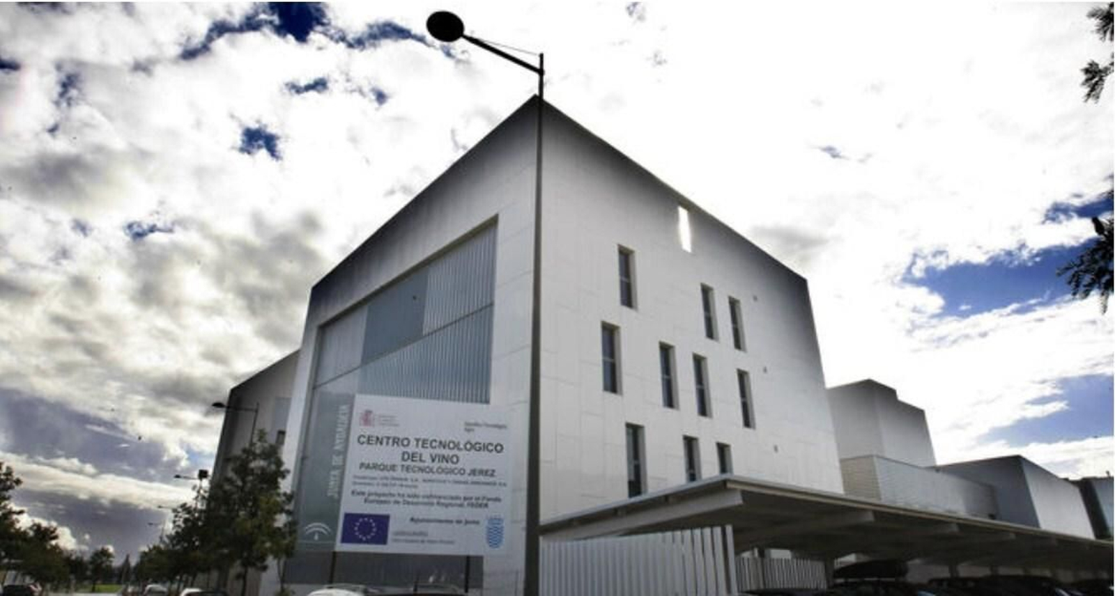 Edificio del Centro del Vino en el PTA cuya cesión solicita la Junta al Ayuntamiento para unificar el Laboratorio Agroalimentario y el de Sanidad Animal.