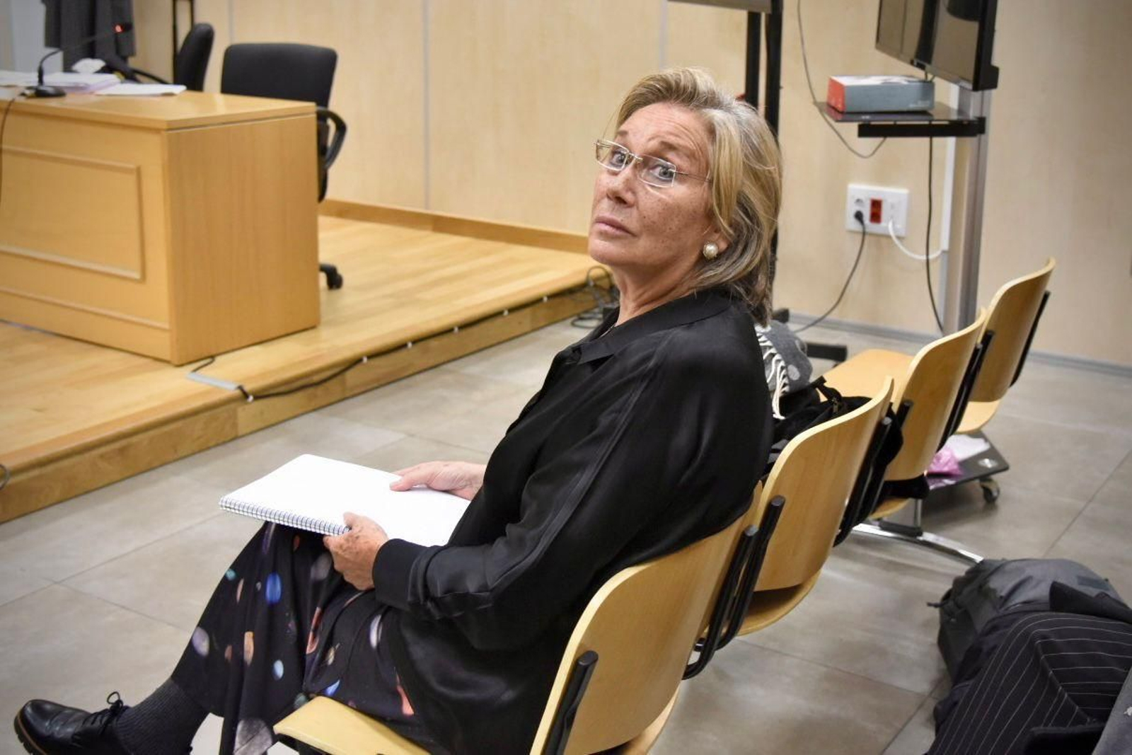 La forense acusada de vejaciones a las víctimas de agresiones sexuales defiende su "inocencia"