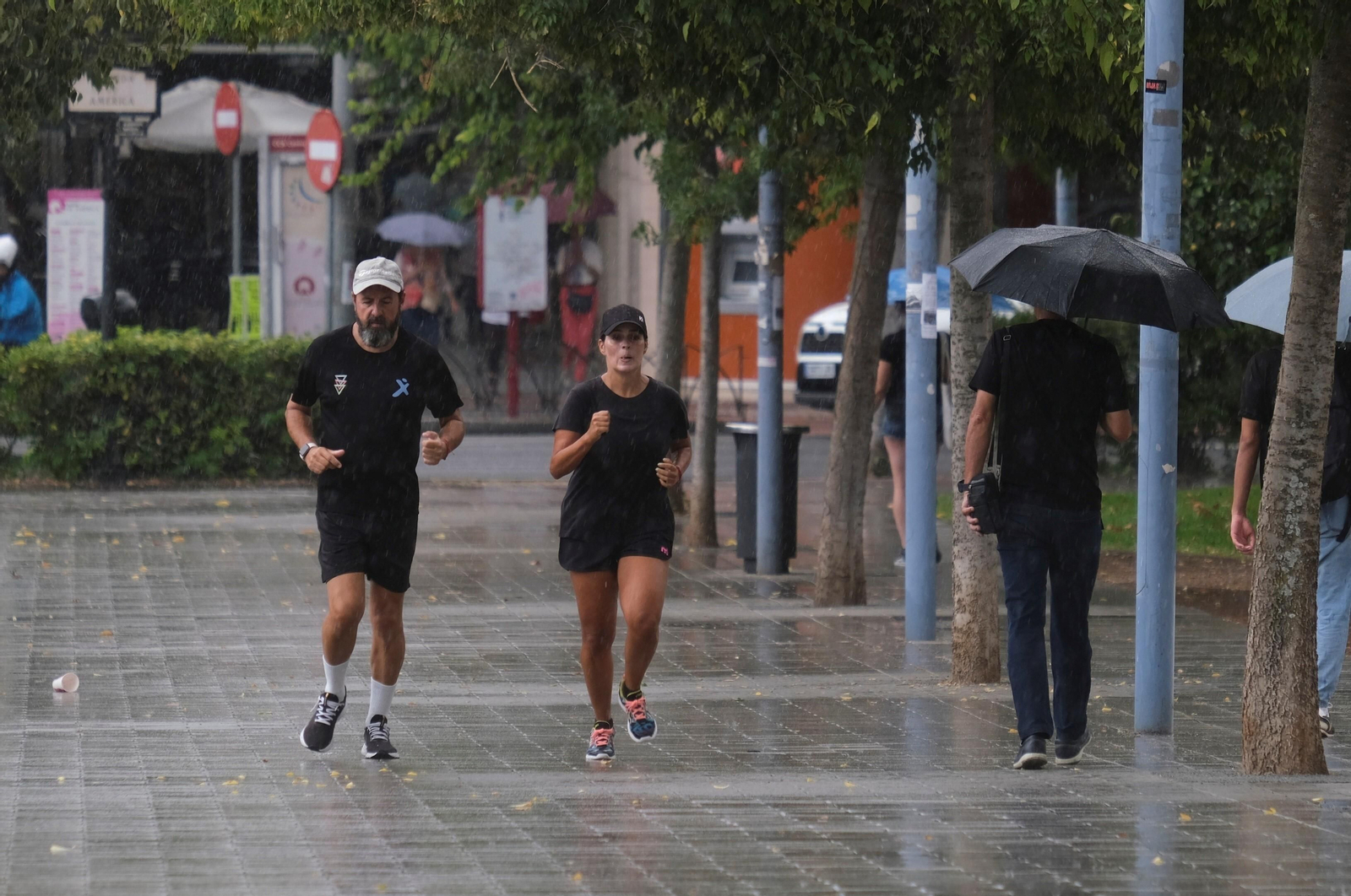 La lluvia regresa a Córdoba, en imágenes