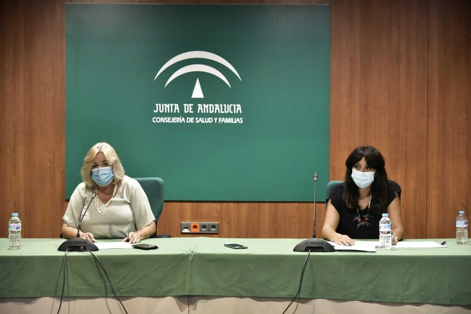 Manuela Caro y Estela Villalba dan a conocer los protocolos Covid en los centros escolares.