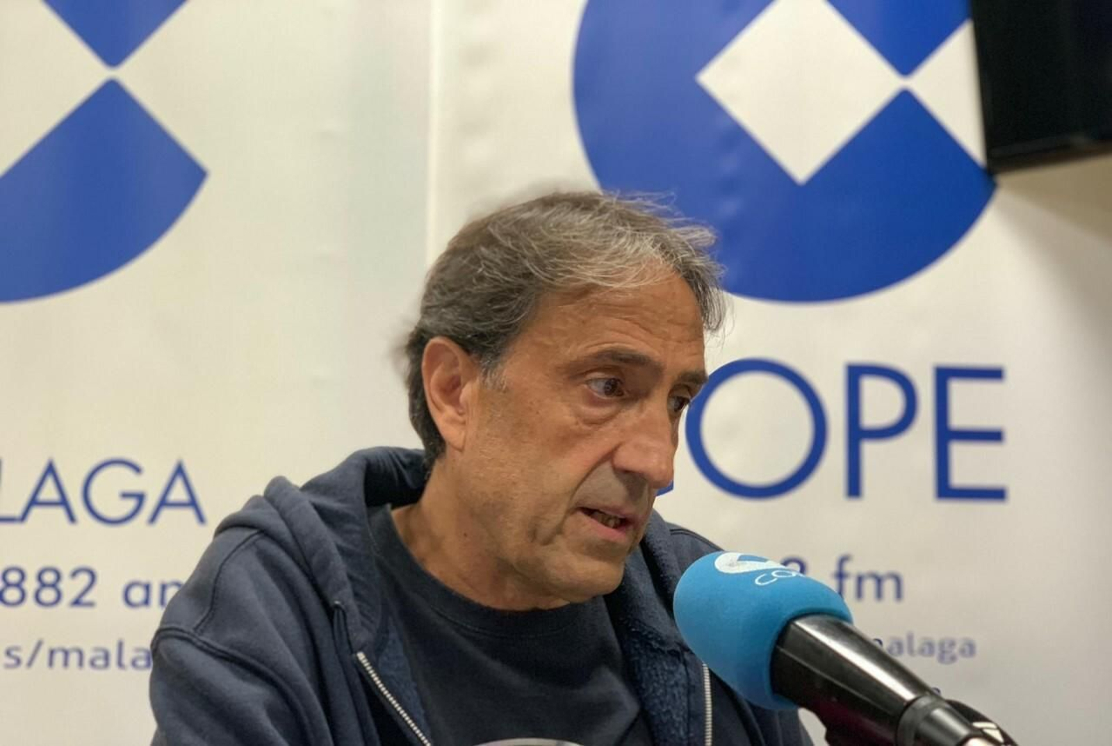 Luis Casimiro, en los estudios de Cope Málaga.