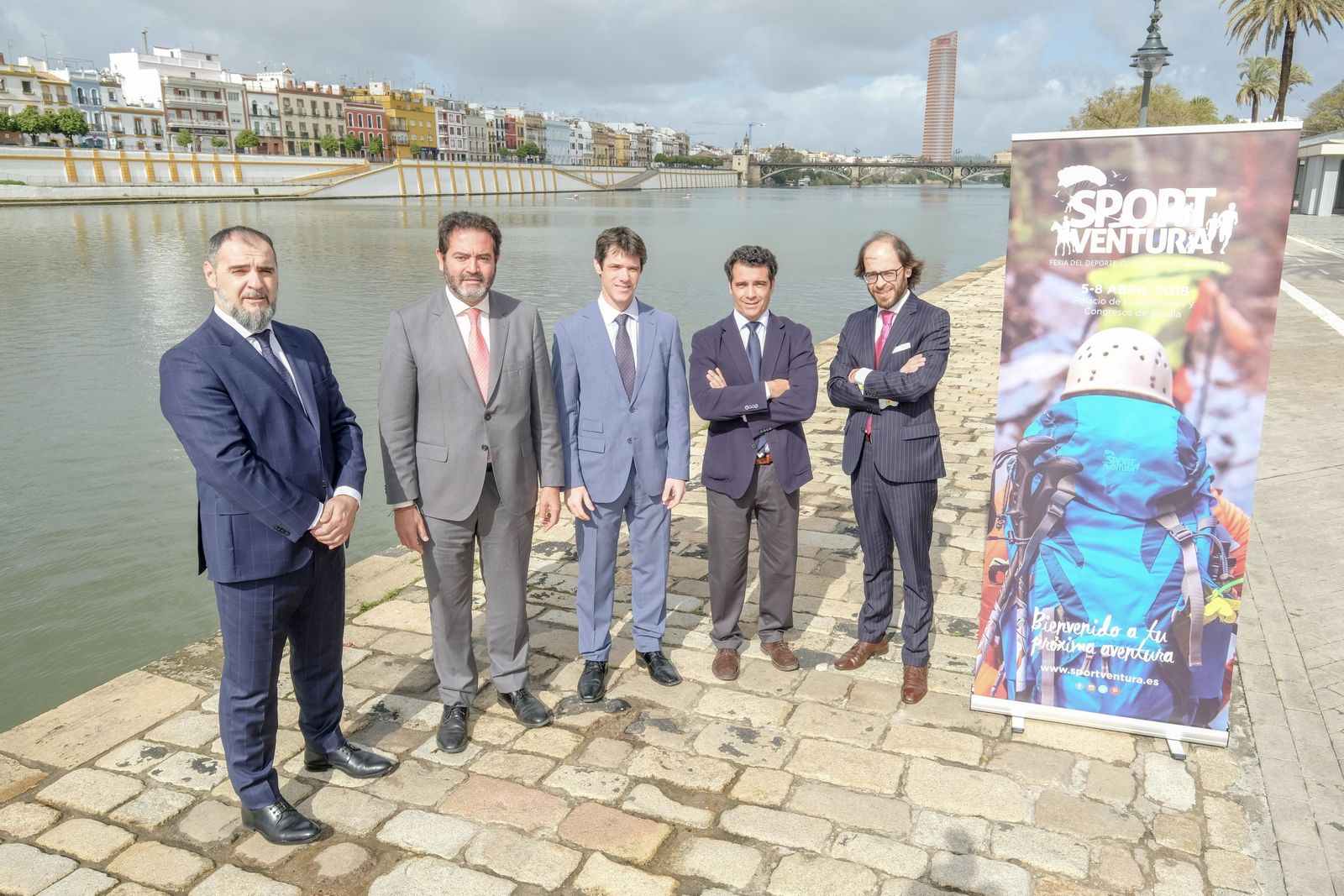 Representantes de la organización del evento en la presentación del mismo, en el Paseo Marqués de Contadero.