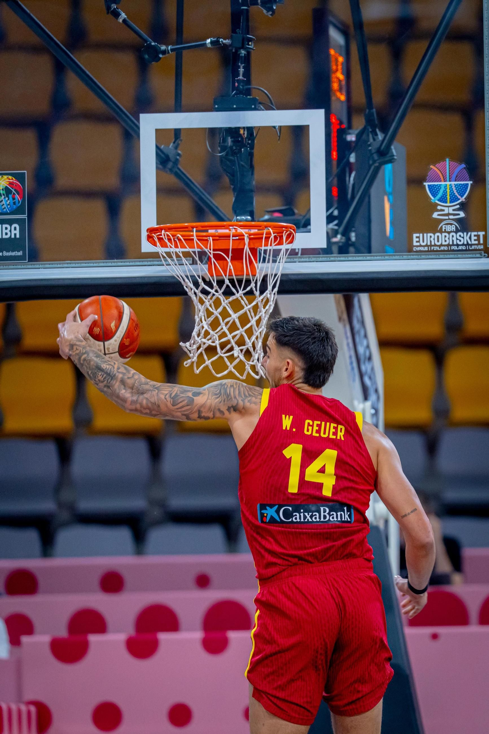 Las fotos del Georgia - España de baloncesto