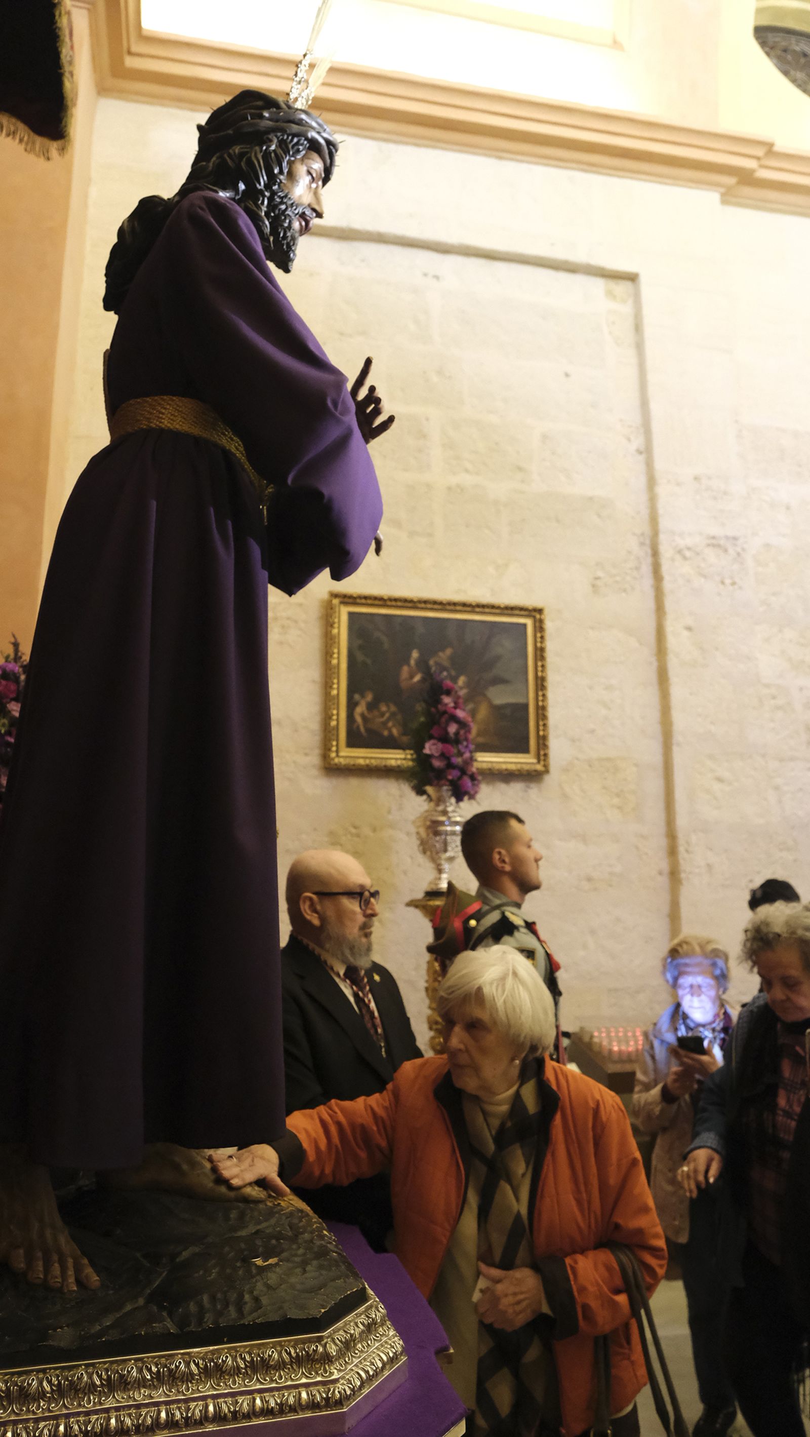 El besapiés del Cristo de Medinaceli en imágenes