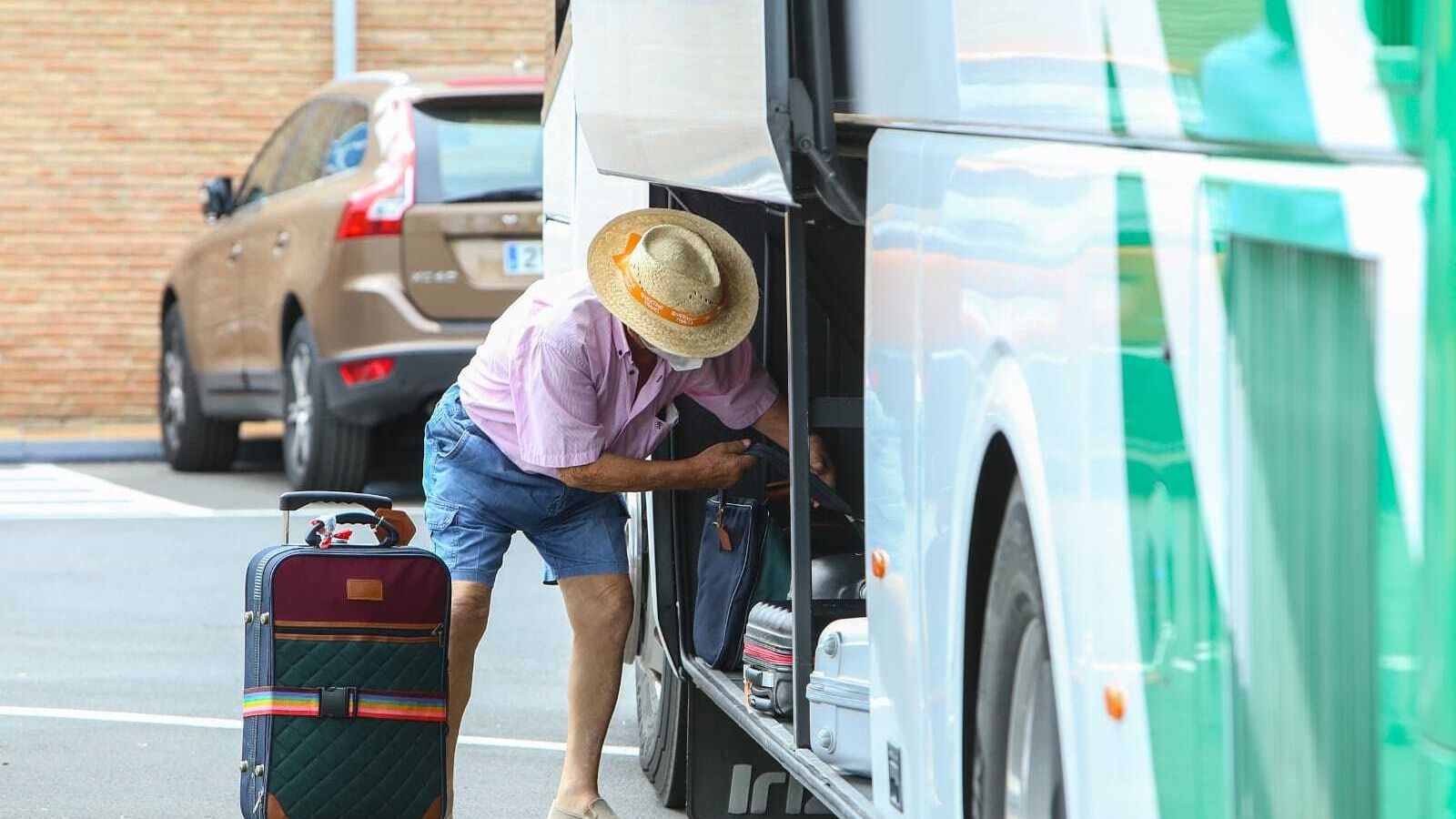 Llegada de turistas al Novo Sancti Petri.