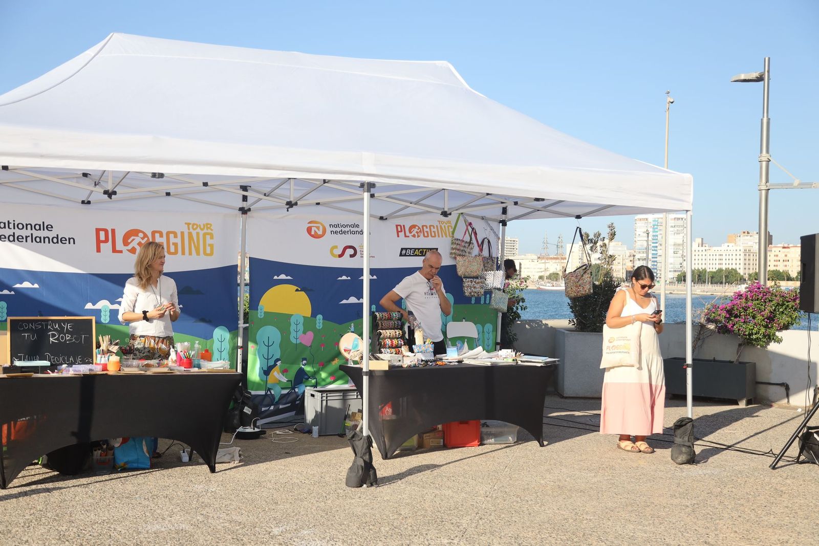 El Nationale-Nederlanden Plogging Tour de Málaga, en fotos
