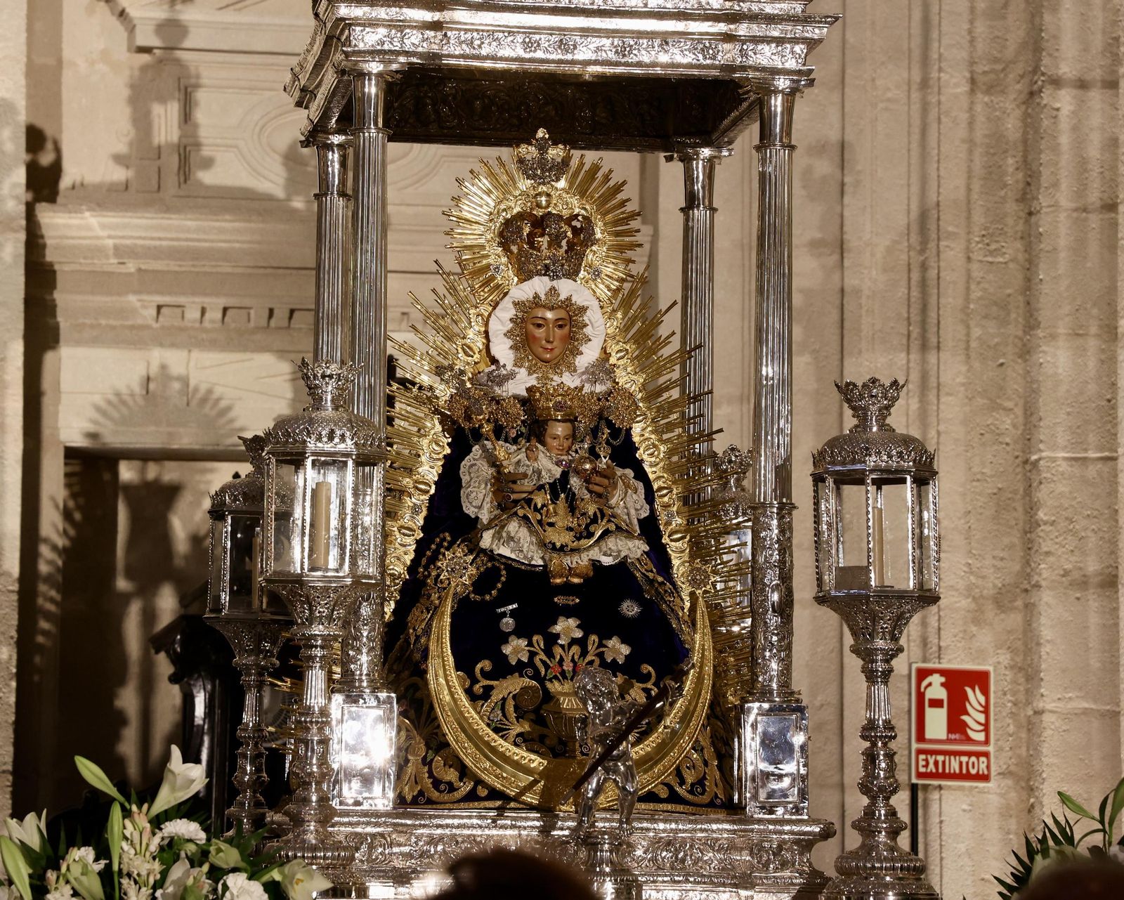 La Virgen de Valme, Consolación y Setefilla ya están en la Iglesia del Sagrario