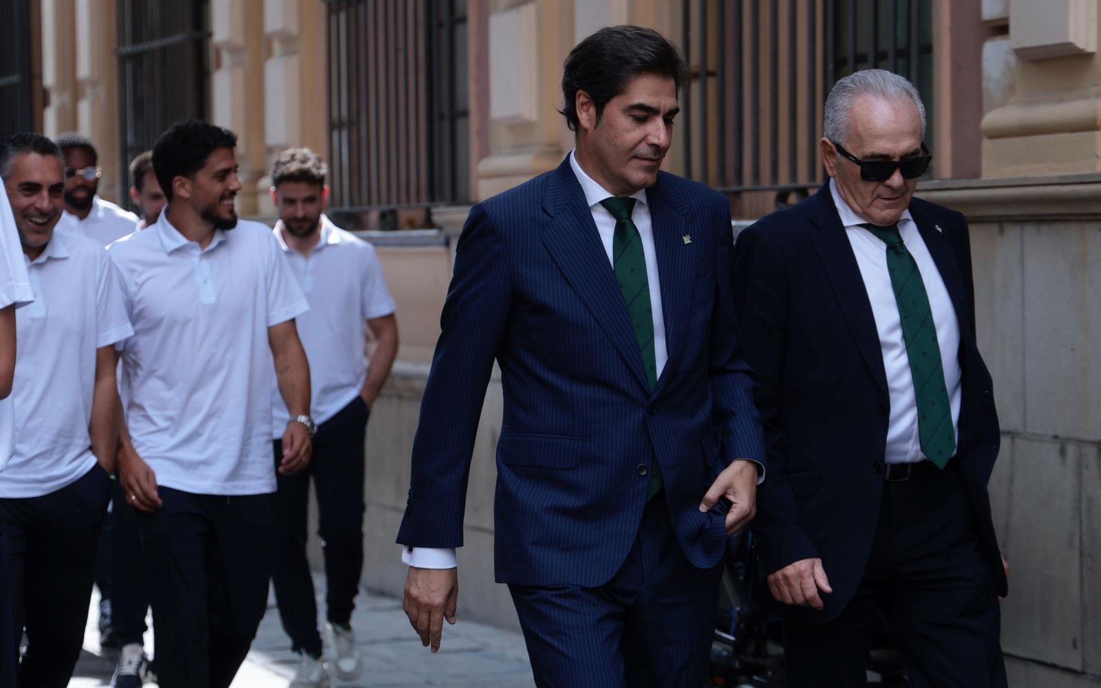 La visita del Betis a la Hermandad de El Museo, en imágenes