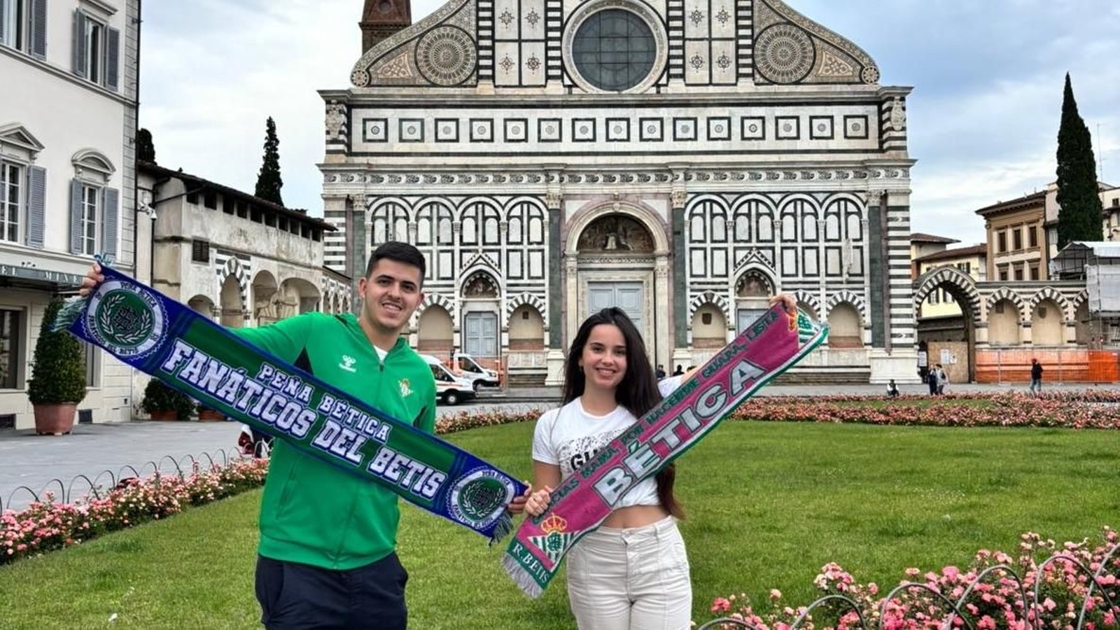 Béticos en Florencia ante un partido histórico