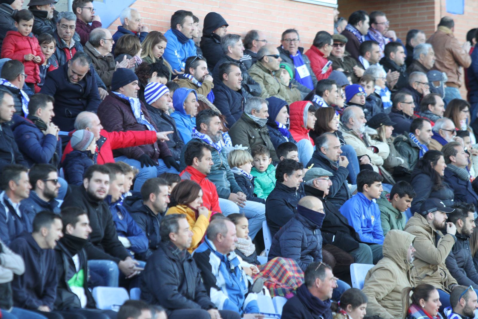 Imágenes del partido entre el Recreativo de Huelva y Jumilla