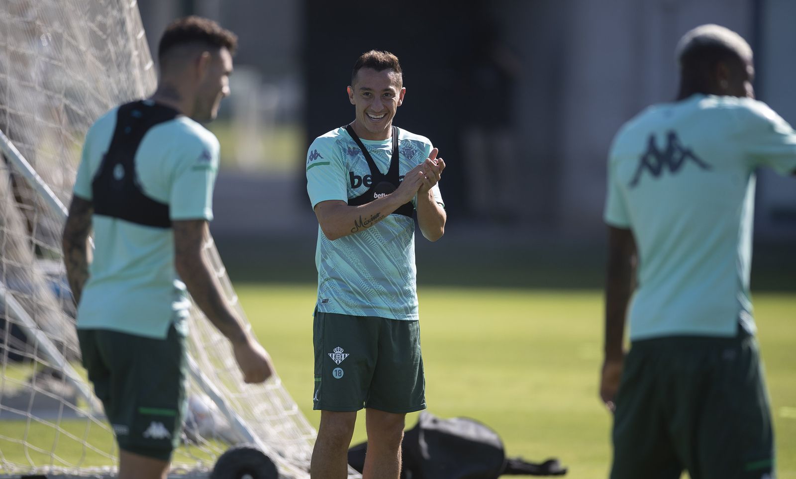 Guardado, en un entrenamiento del Betis.