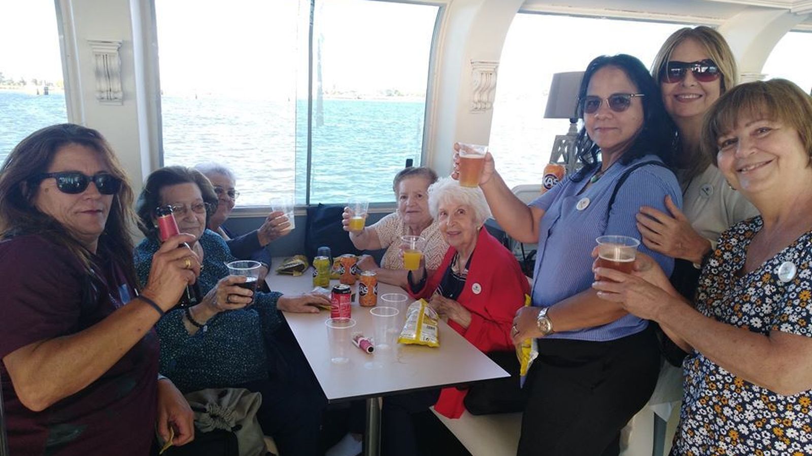 Paseo en barca organizado por Anumayores.