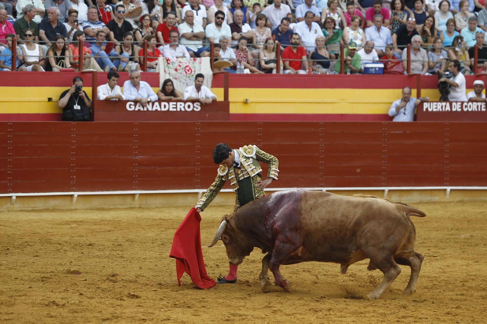 Fotogalería corrida toros Feria Santa Ana-Roquetas de Mar-El Juli-Perera-Aguado
