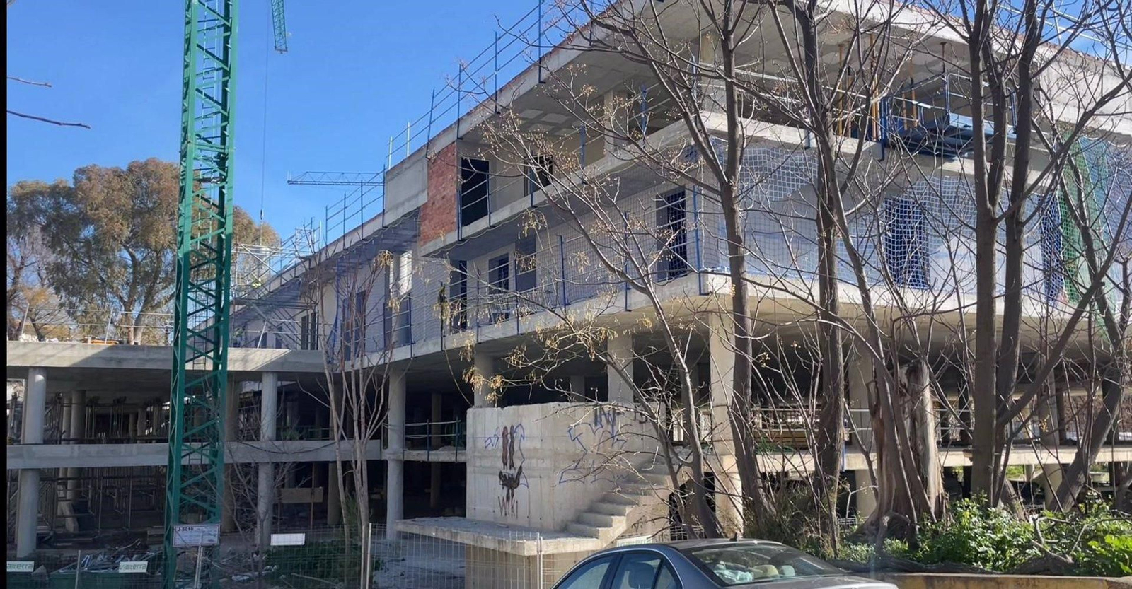 Esqueleto de hormigón del parking de La Alameda.