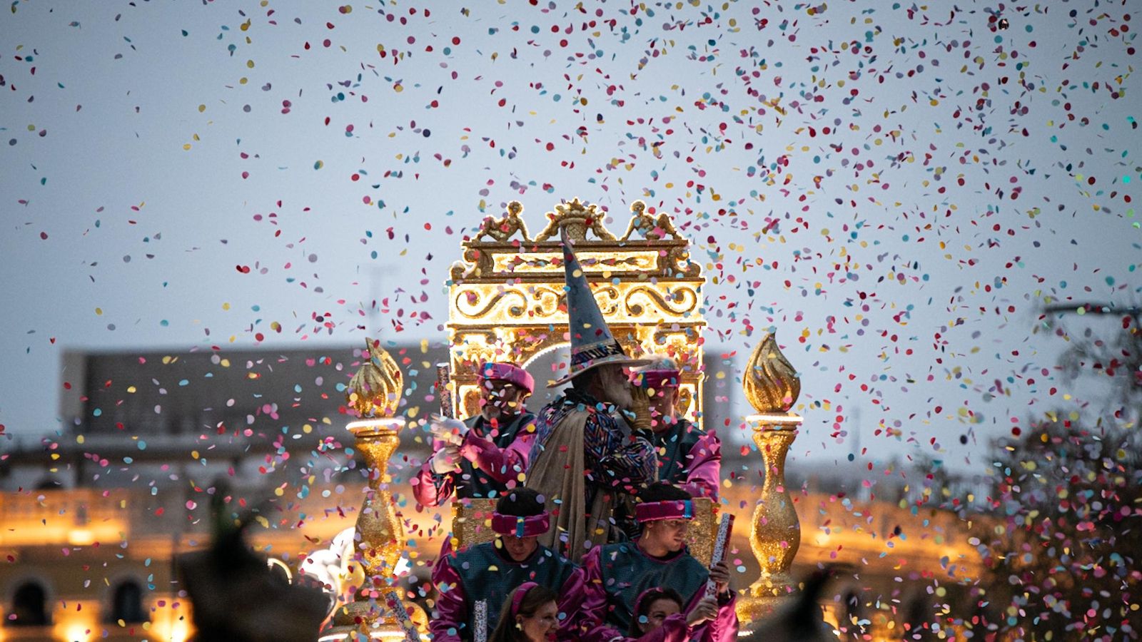 Las imágenes de la Cabalgata de los Reyes Magos en la Macarena