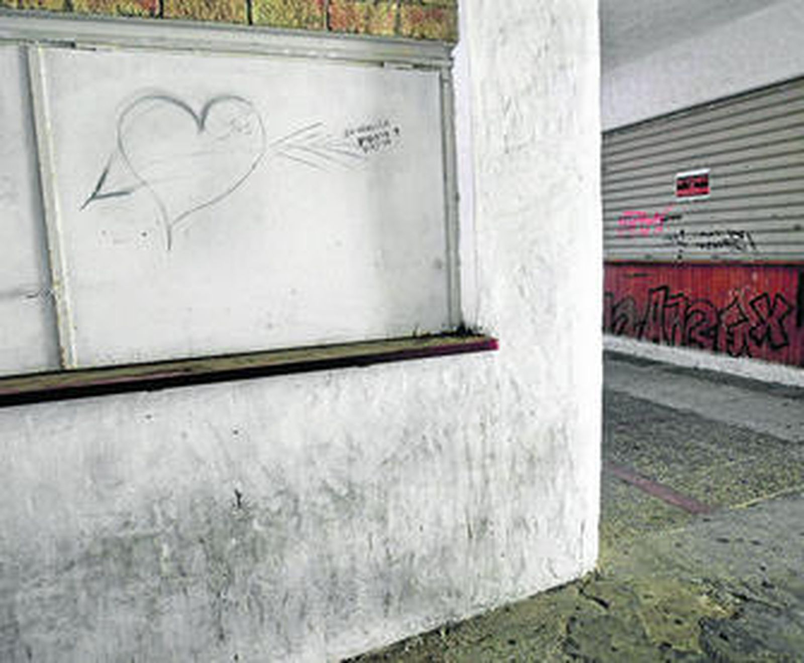 Zona del centro comercial de Vistahermosa cercana al lugar donde se produjo la supuesta agresión sexual.