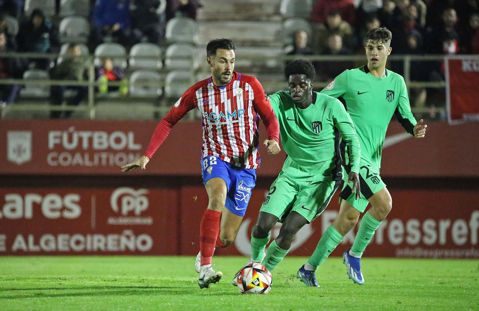 Las mejores fotos del Algeciras - Atlético de Madrid B