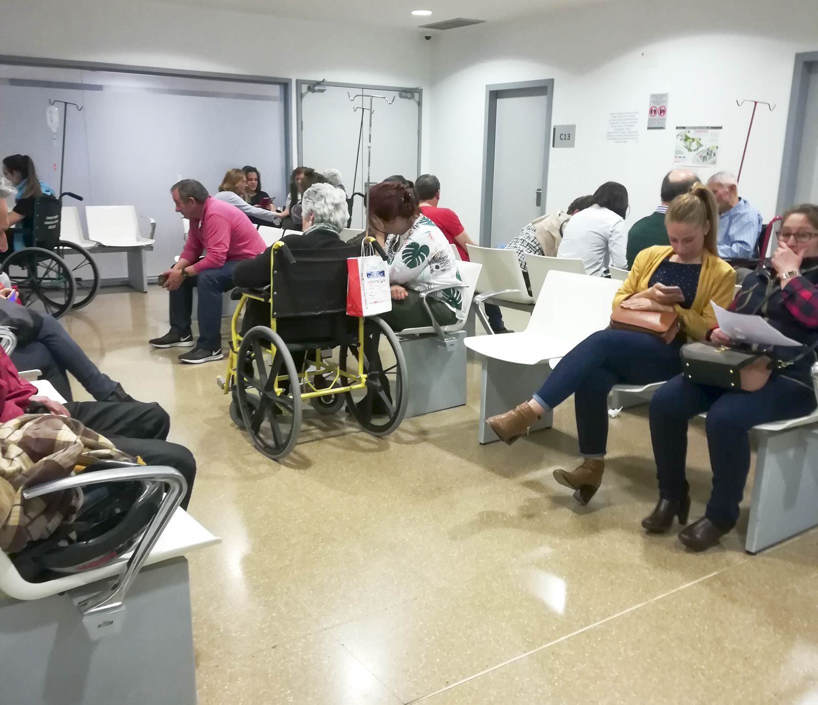 Las mayores quejas en el sistema sanitario granadino son el colapso y las listas de espera.