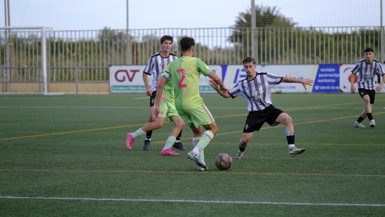 Imágenes del partido de fútbol juvenil La Cañada-Málaga