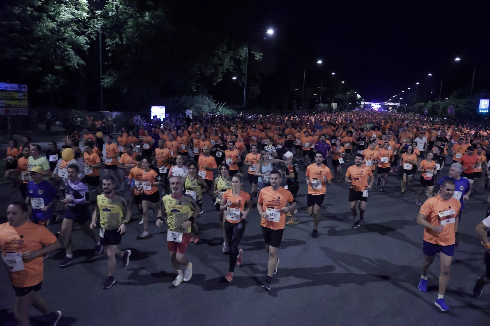 Búscate en la Carrera Nocturna de Sevilla (4)