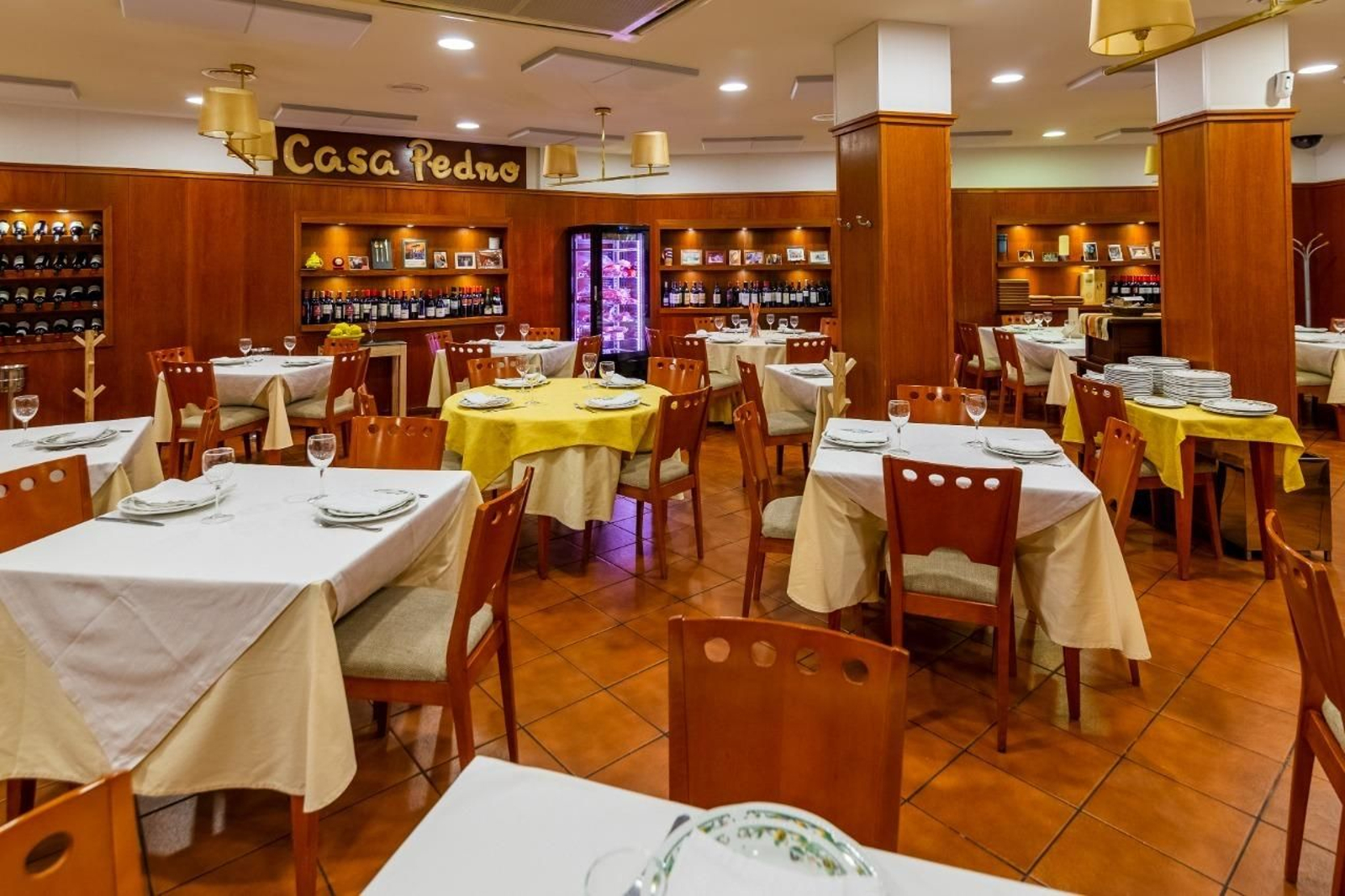 Comedor principal de Restaurante Casa Pedro, en Puente Genil