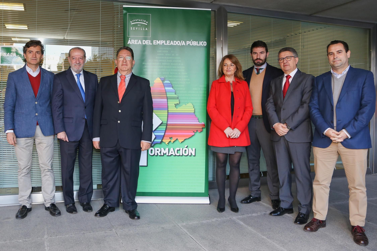 Fernando Rodríguez Villalobos, segundo por la izquierda, con los protagonistas de la jornada.