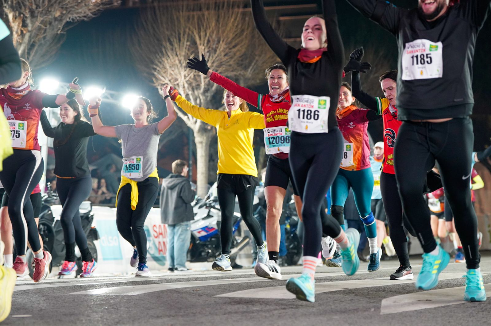 En imágenes: búscate en tu llegada a meta de la Carrera de San Antón 2026 (20)