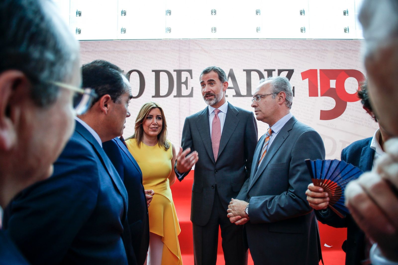 El Rey con Susana Díaz y Juan Pablo Durán, presidente del Parlamento.