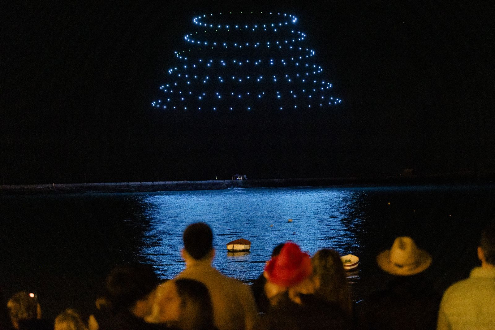 Las imágenes de la quema de la Bruja Piti y espectáculo de luz y sonido
