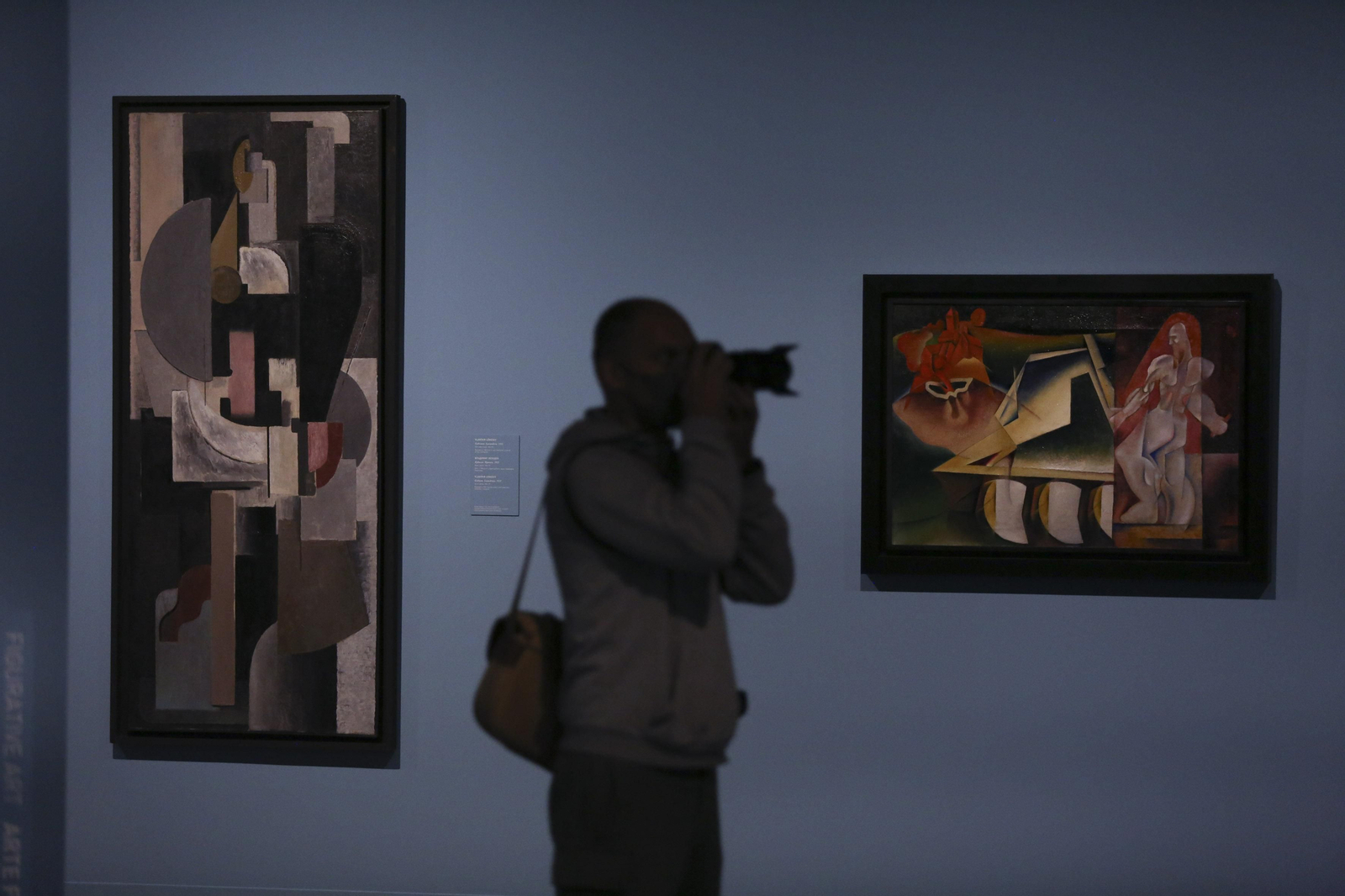 El Museo Ruso de Málaga estrena tres nuevas exposiciones, en fotos