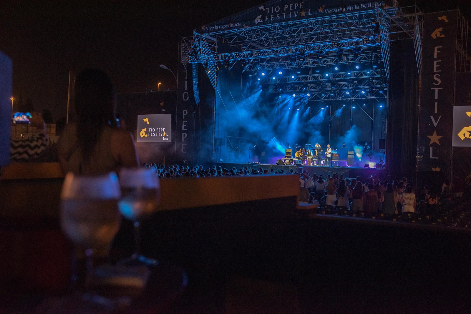 Imágenes de los conciertos de Marlon y Dvicio en Las Copas de Jerez