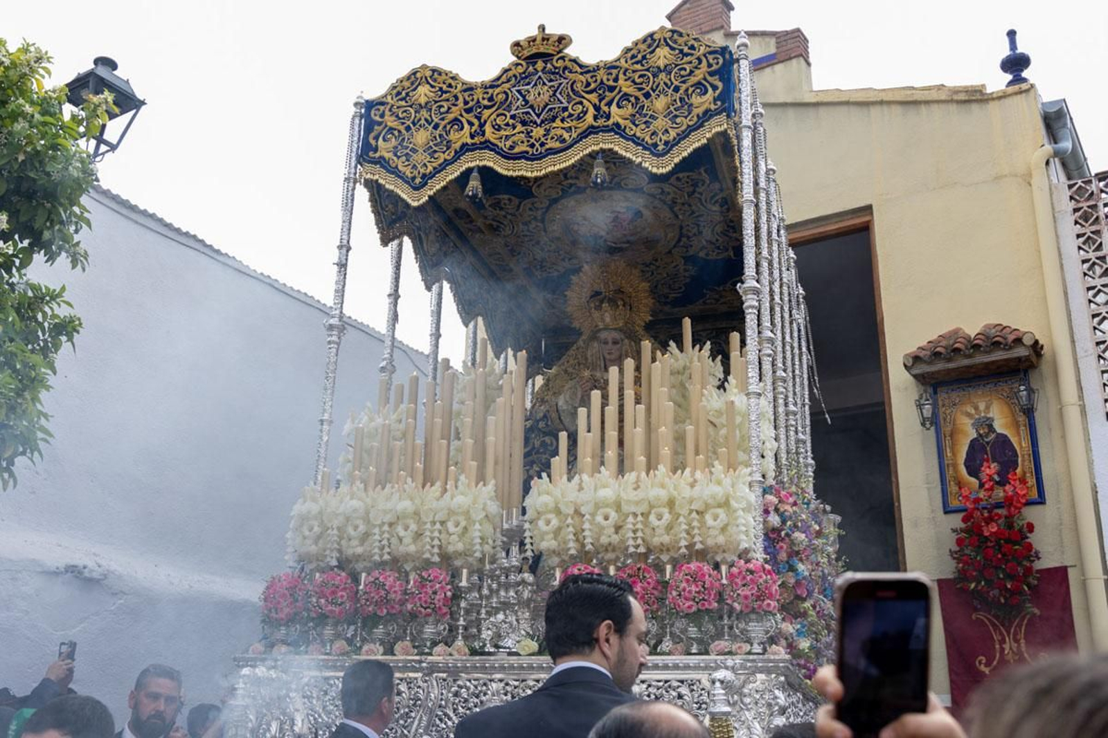 Los jiennenses arropan a las tres cofradías de la tarde en un Domingo de Ramos más caluroso de lo esperado (I)