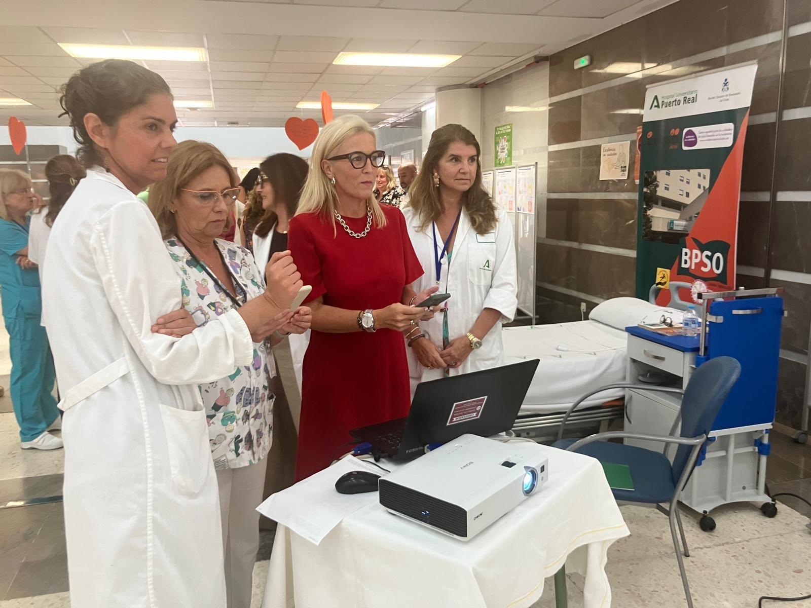 La delegada de Salud, Eva Pajares, en el Día de la Seguridad del Paciente en Puerto Real