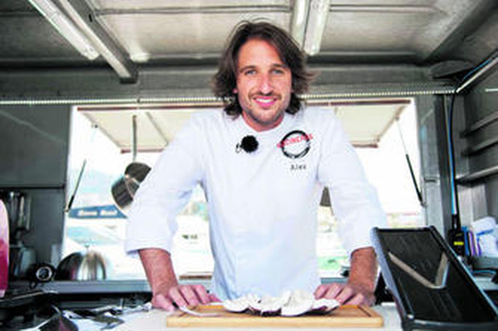 "En casa me enseñaron que no se comía viendo la tele"