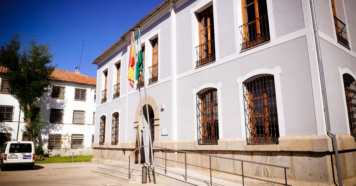 Admitida a trámite la querella de IU contra el Ayuntamiento de ...