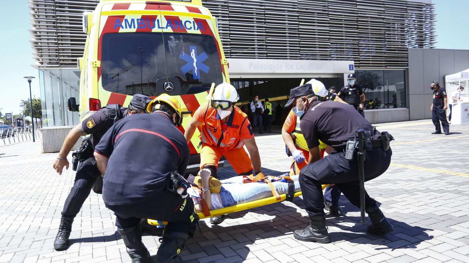 Simulacro de accidente con heridos en el metro de Málaga.