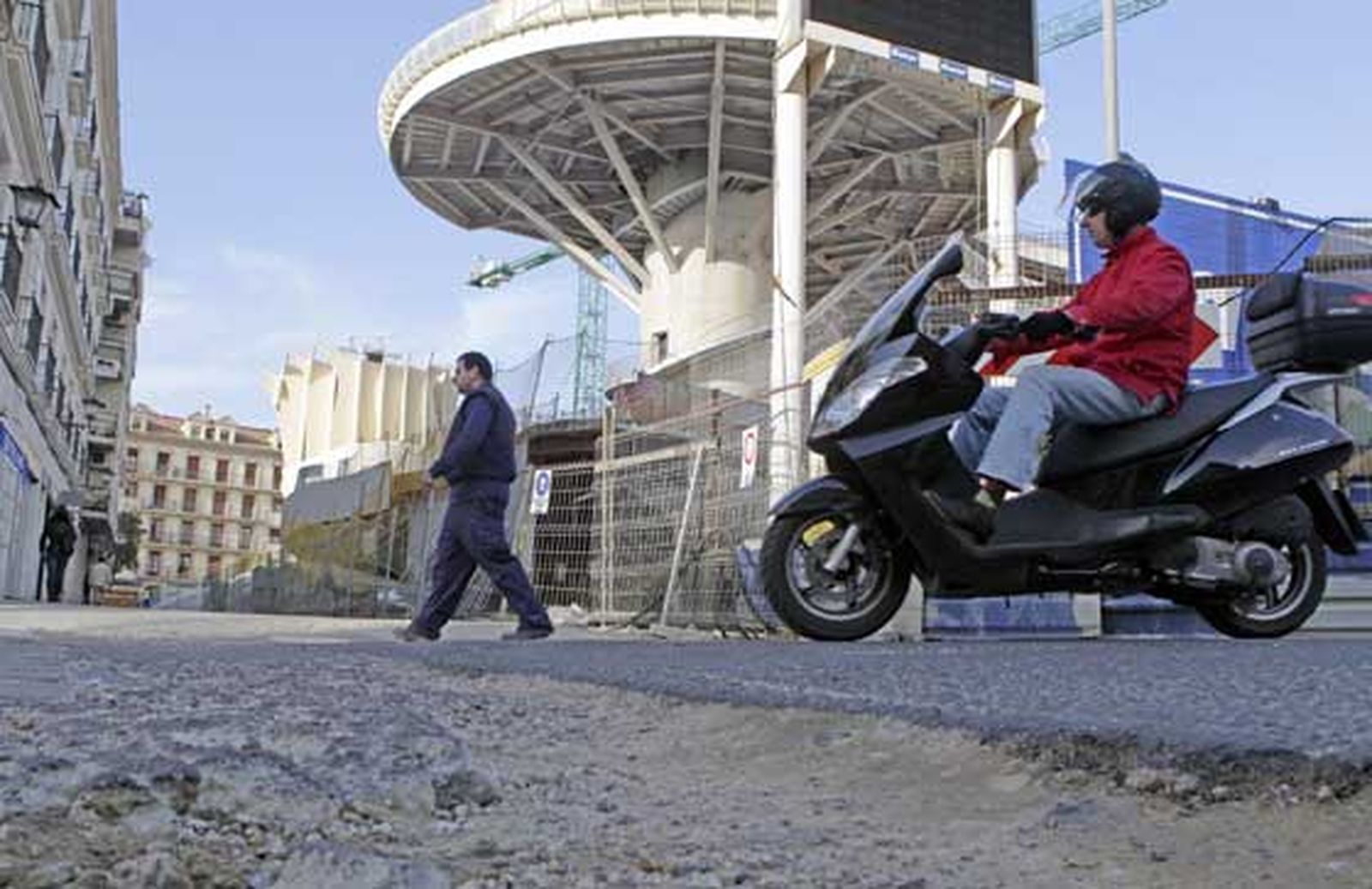Baches en las calles de la ciudad