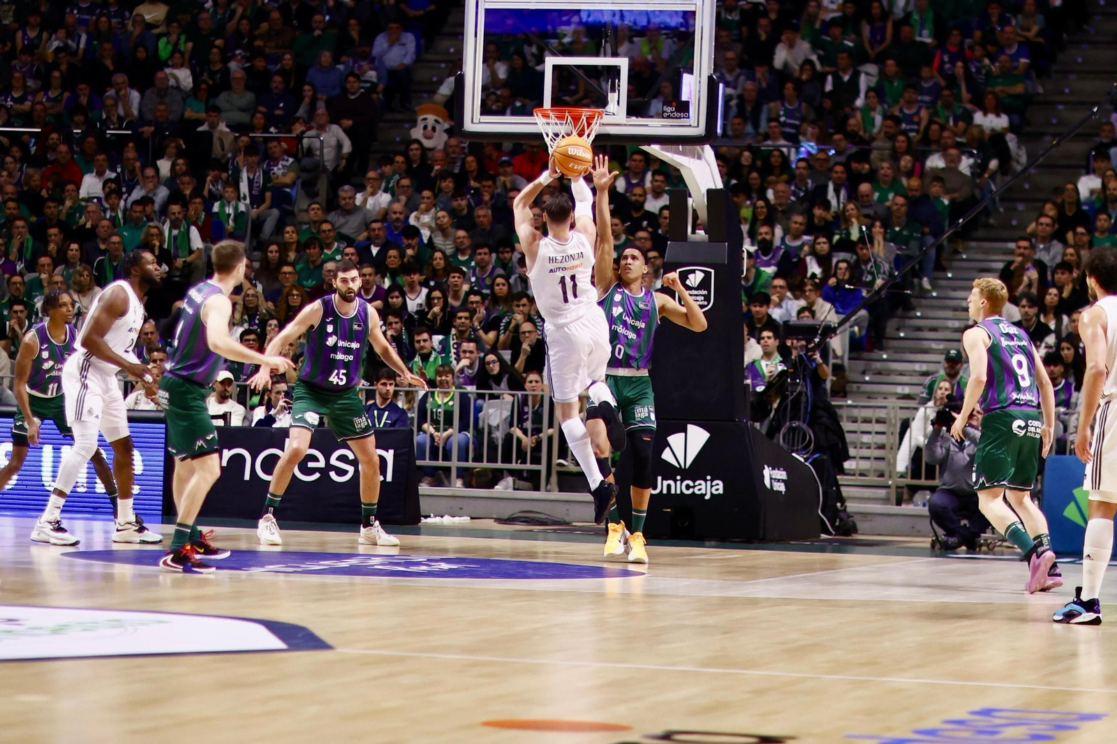 El Unicaja-Real Madrid de Liga Endesa, en fotos
